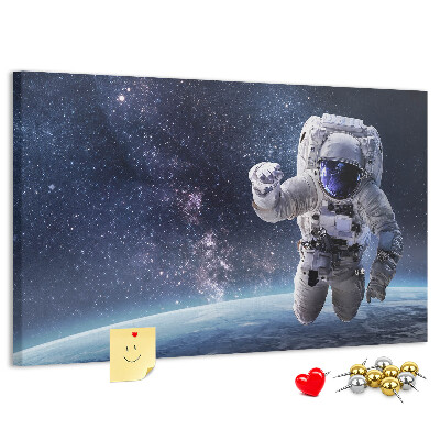 Tablero de anuncios Astronauta en el espacio exterior