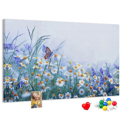 Tablero de corcho decorativo con diseño de pradera con mariposa y flores