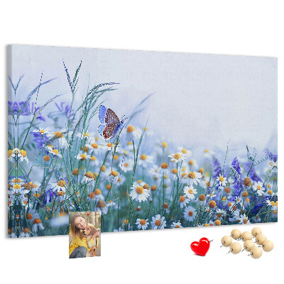 Tablero de corcho decorativo con diseño de pradera con mariposa y flores