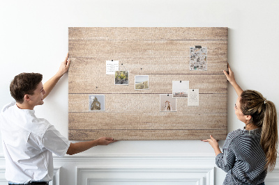 Tablero de corcho decorado de madera natural en tonos cálidos
