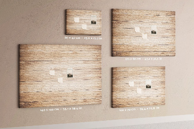 Tablero de corcho decorado de madera natural en tonos cálidos