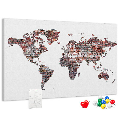 Tablero de anuncios mapamundi con fondo de pared de ladrillos