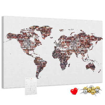 Tablero de anuncios mapamundi con fondo de pared de ladrillos
