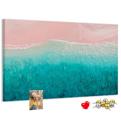 Pizarra de corcho Olas del océano sobre un fondo rosa