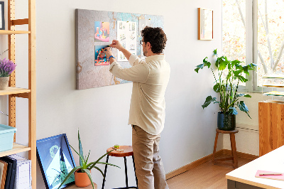 Tablero de anuncios con diseño abstracto en tonos azules