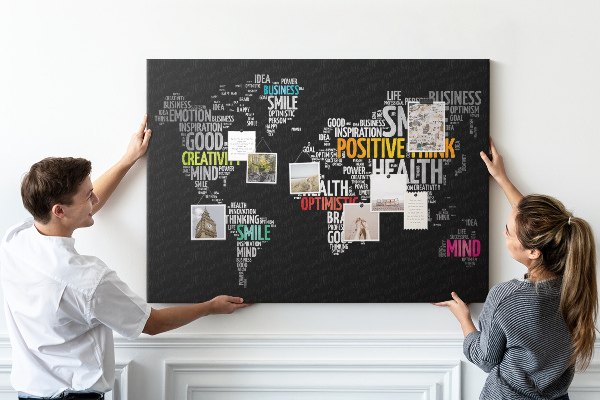 Tablero de corcho decorativo con diseño de mapa del mundo y lemas motivacionales