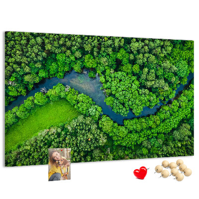 Tablero de anuncios con diseño de paisaje verde y río serpenteante