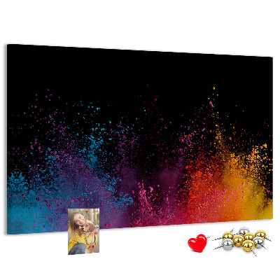 Tablero de corcho decorado una explosión de colores sobre un fondo negro