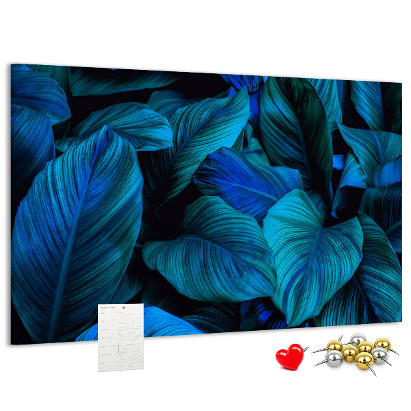 Tablero de anuncios hojas de color azul intenso