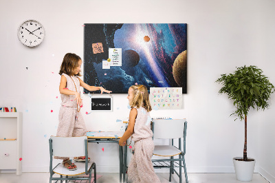 Tablero de anuncios con diseño de paisaje espacial de planetas y nubes