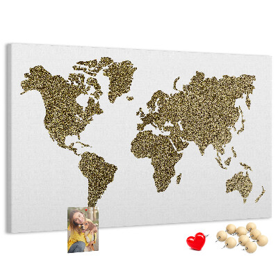 Tablero de corcho decorado mapa del mundo dorado sobre fondo blanco