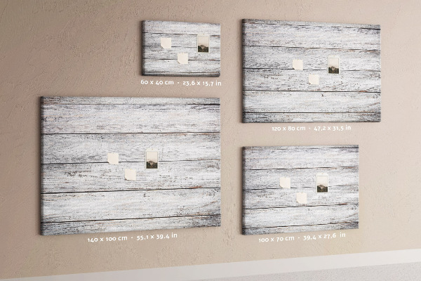 Tablero de anuncios de madera rústica con acabado blanco