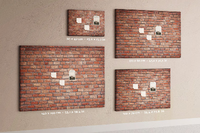 Pizarra de corcho con diseño de pared de ladrillo en tonos cálidos