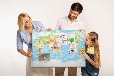 Tablero de anuncios mapa del mundo con los continentes coloreados