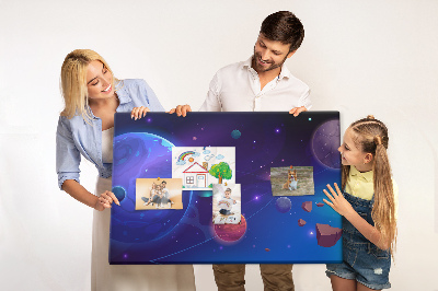 Pizarra de corcho con diseño de paisaje espacial de planetas y asteroides