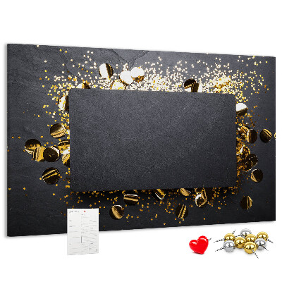 Tablero de anuncios con diseño de confeti dorado sobre fondo negro