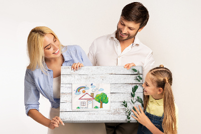Tablero de anuncios de madera rústica con ramas verdes