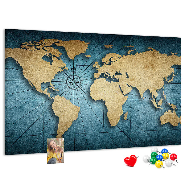 Pizarra de corcho diseño de mapa del mundo antiguo con brújula