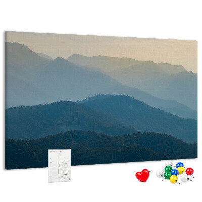 Tablero de corcho decorativo con diseño de paisaje de montaña en tonos delicados