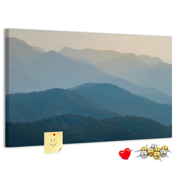 Tablero de corcho decorativo con diseño de paisaje de montaña en tonos delicados