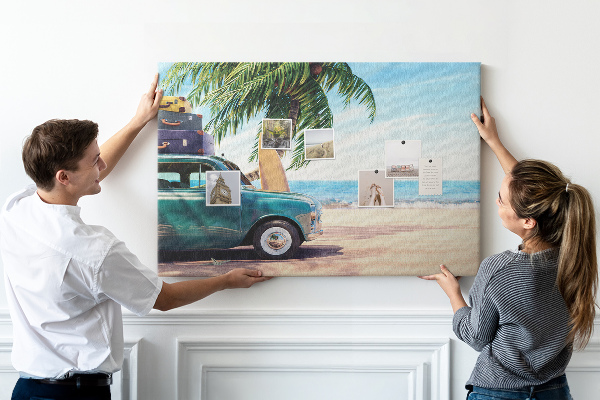 Tablero de anuncios diseño de viaje de vacaciones a la costa en coche