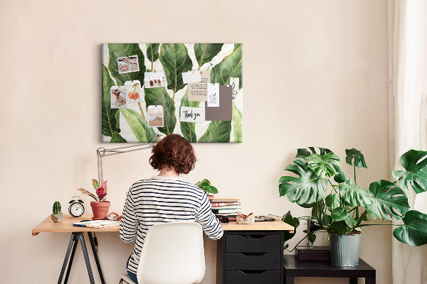 Tablero de anuncios diseño de hojas tropicales en tonos verdes