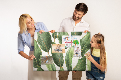 Tablero de anuncios diseño de hojas tropicales en tonos verdes