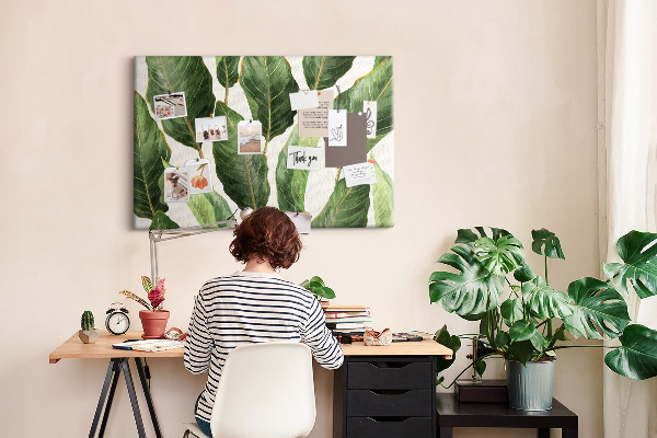 Tablero de anuncios diseño de hojas tropicales en tonos verdes