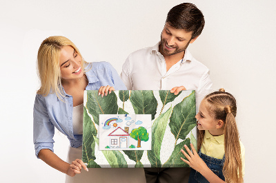 Tablero de anuncios diseño de hojas tropicales en tonos verdes