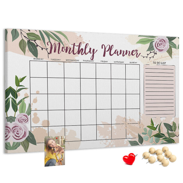 Calendario mensual con detalles florales y tablero de anuncios