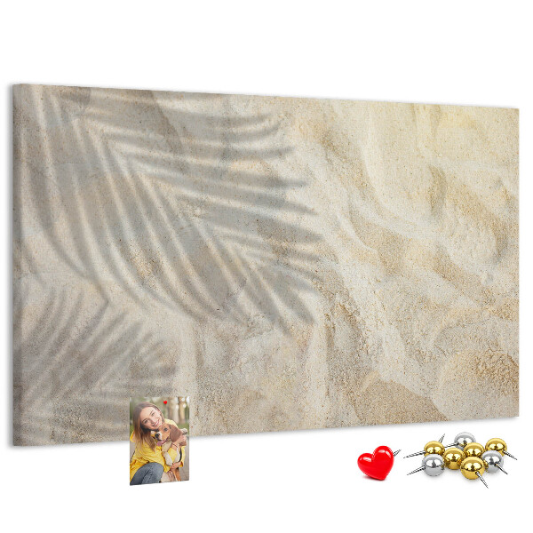 Tablero de corcho decorativo arenas cálidas con sombras delicadas