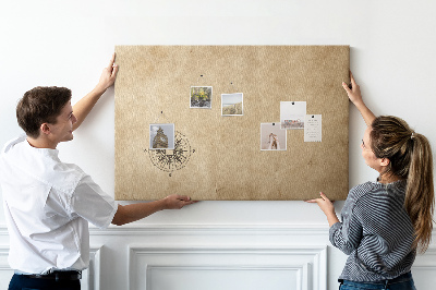 Tablero de corcho decorativo mapa antiguo con una brújula de fondo