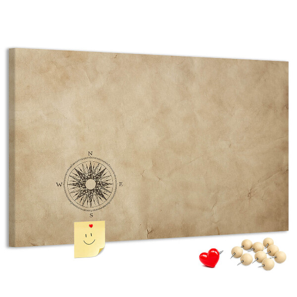 Tablero de corcho decorativo mapa antiguo con una brújula de fondo