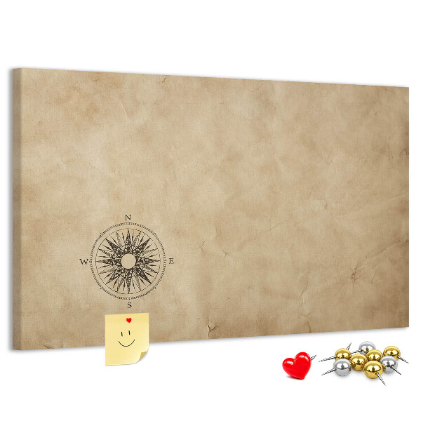 Tablero de corcho decorativo mapa antiguo con una brújula de fondo