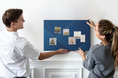 Tablero de anuncios con elegantes diseños geométricos en tonos azules