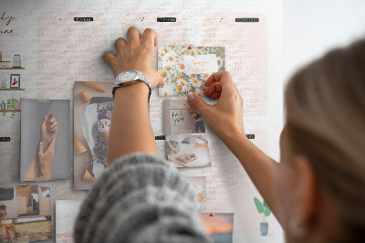 Tablero de corcho decorado agenda semanal con diseño de plantas
