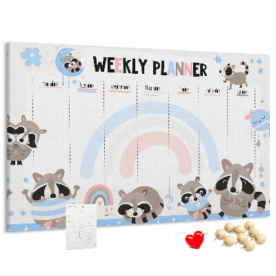 Pizarra de corcho con diseño de agenda semanal y mapaches alegres