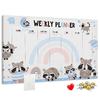 Pizarra de corcho con diseño de agenda semanal y mapaches alegres