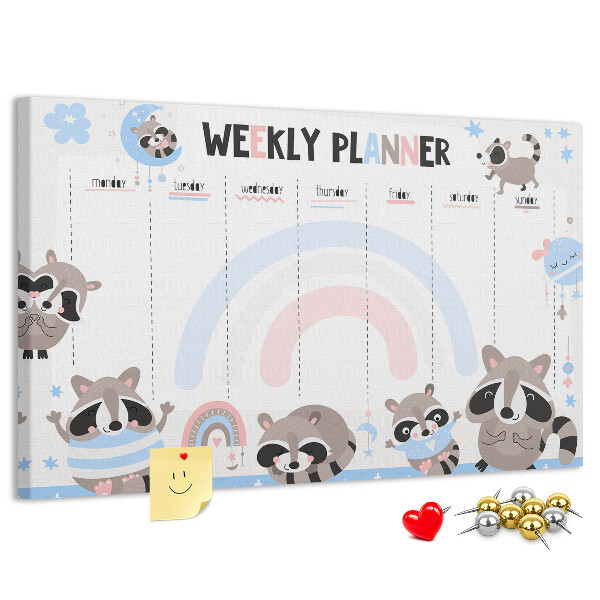 Pizarra de corcho con diseño de agenda semanal y mapaches alegres
