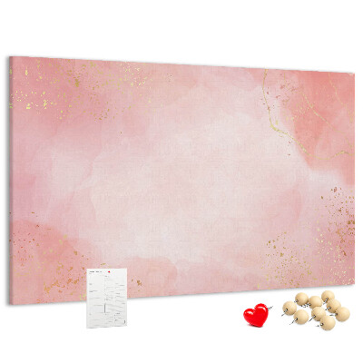 Pizarra de corcho con fondo rosa y delicados detalles dorados