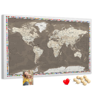 Tablero de anuncios mapa del mundo con banderas de países