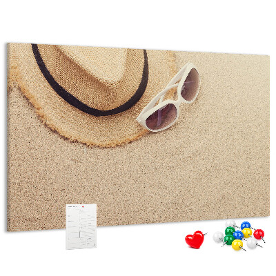 Tablero de corcho decorativo con diseño de playa y gafas de sol para un ambiente veraniego