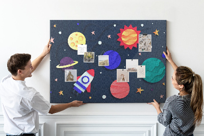 Tablero de anuncios un viaje espacial a través de planetas coloridos