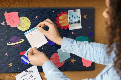 Tablero de anuncios un viaje espacial a través de planetas coloridos