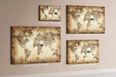 Tablero de anuncios con diseño de mapa del mundo antiguo sobre fondo de lienzo
