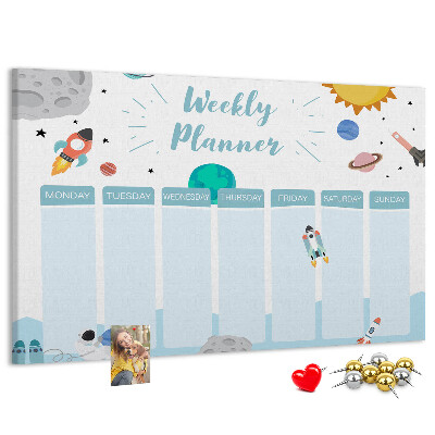Pizarra de corcho calendario semanal con diseño espacial de cohetes