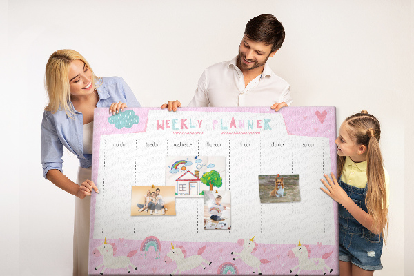 Pizarra de corcho planificador semanal con diseño de unicornios y arcoíris