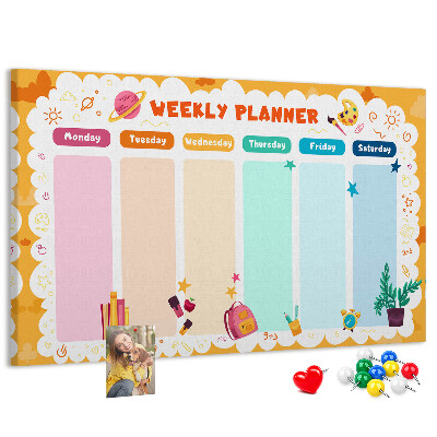 Tablero de corcho decorado agenda semanal con motivos escolares coloridos