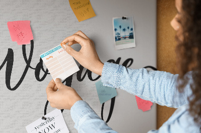 Tablero de anuncios con una elegante inscripción para despedir a los viajeros
