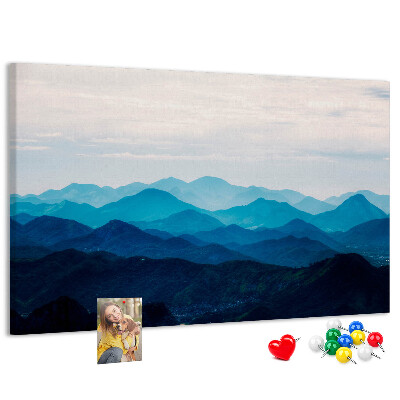Tablero de corcho decorado diseño de paisaje de montaña en tonos azules